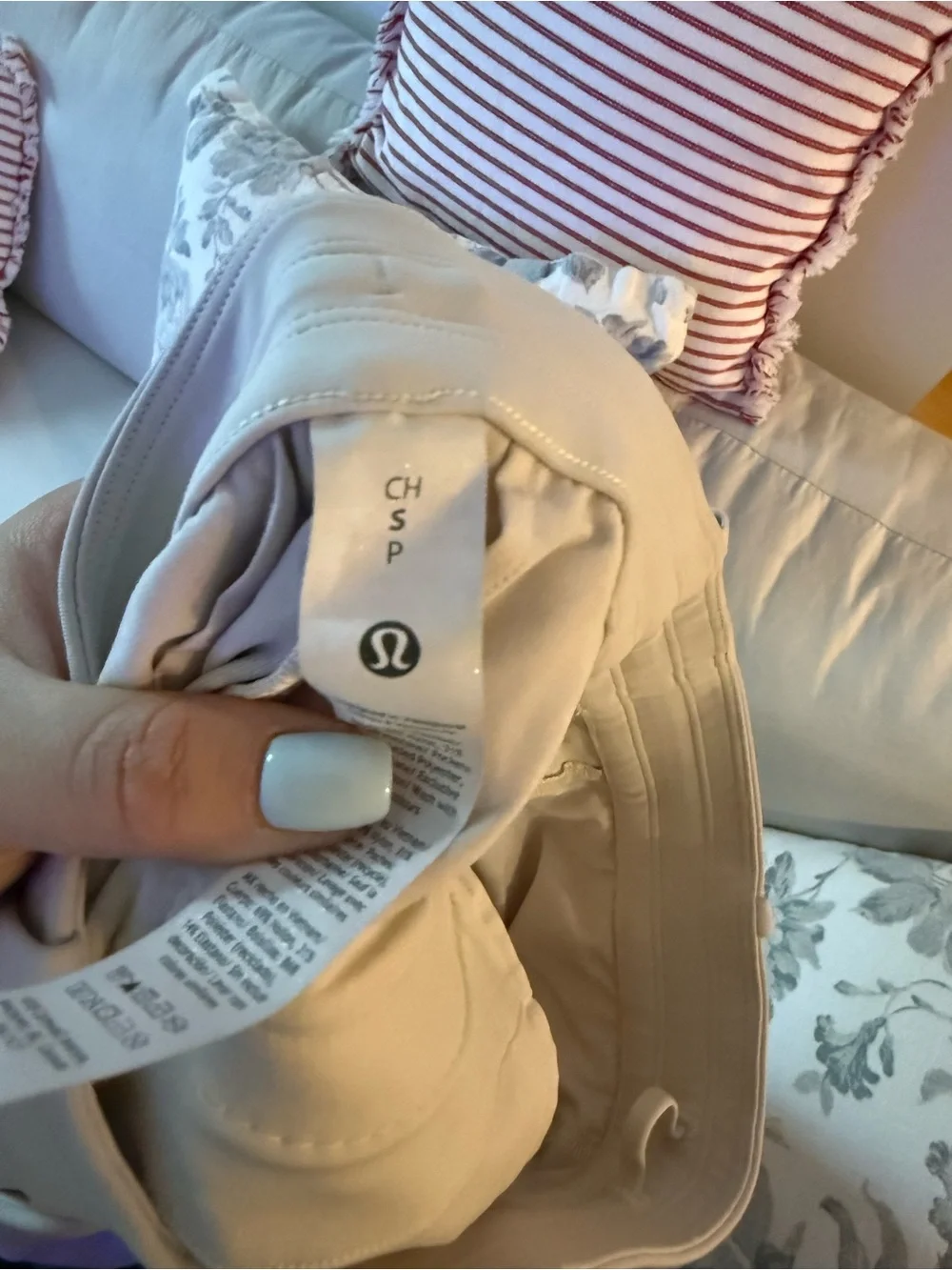 lululemon Daydrift Trousers in Cream in Short